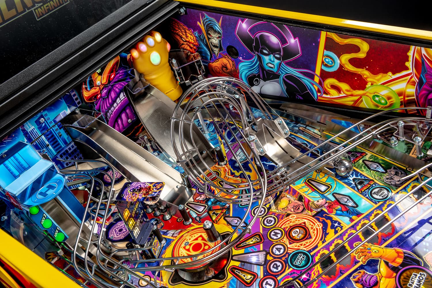 Avengers: Infinity Quest pinball game artwork