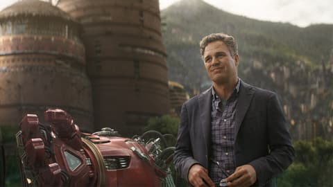 Image for Hulk Is Back From ‘Ragnarok’ And Ready For Battle In ‘Avengers: Infinity War’