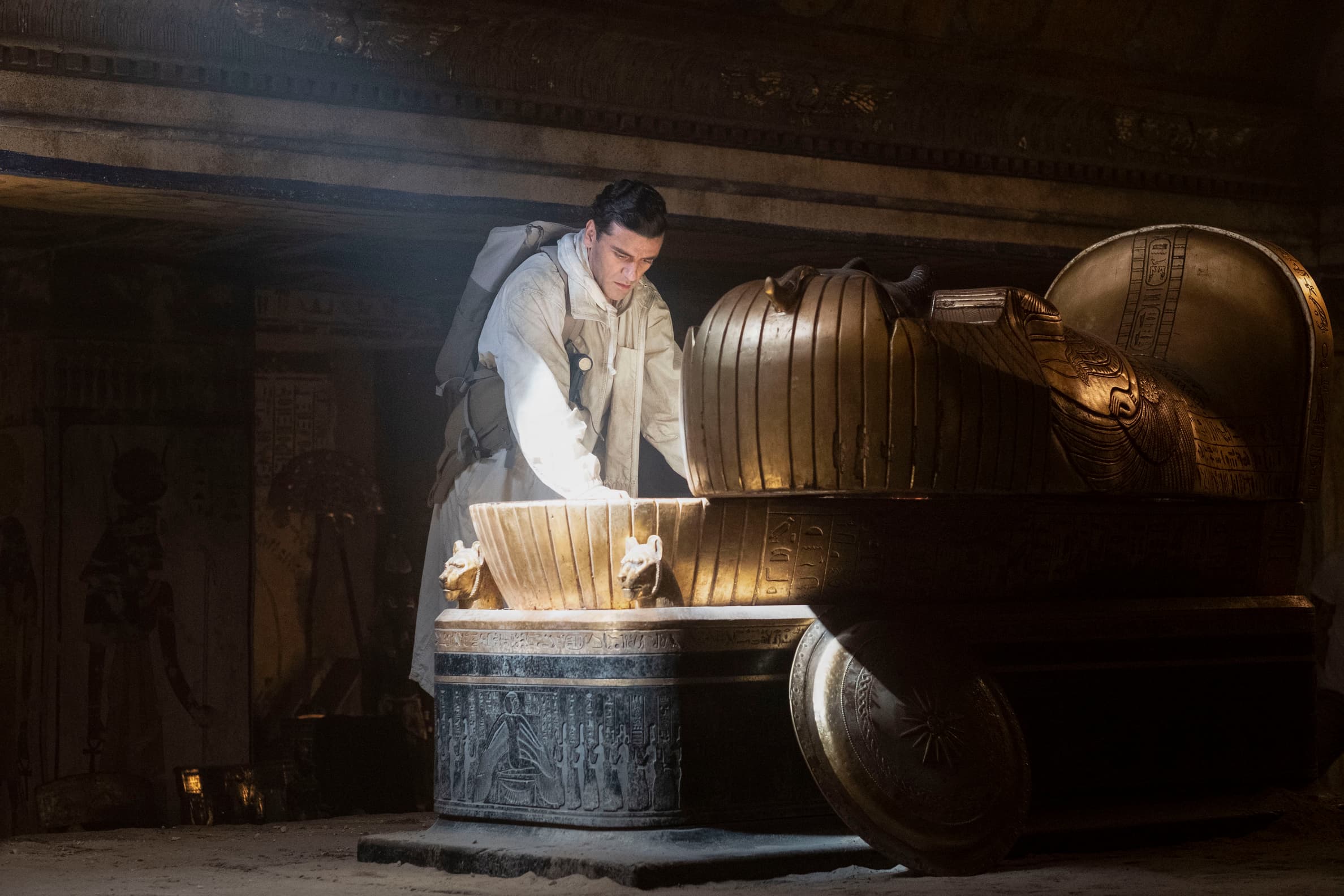 Moon Knight - Steven Grant (Oscar Isaac)
