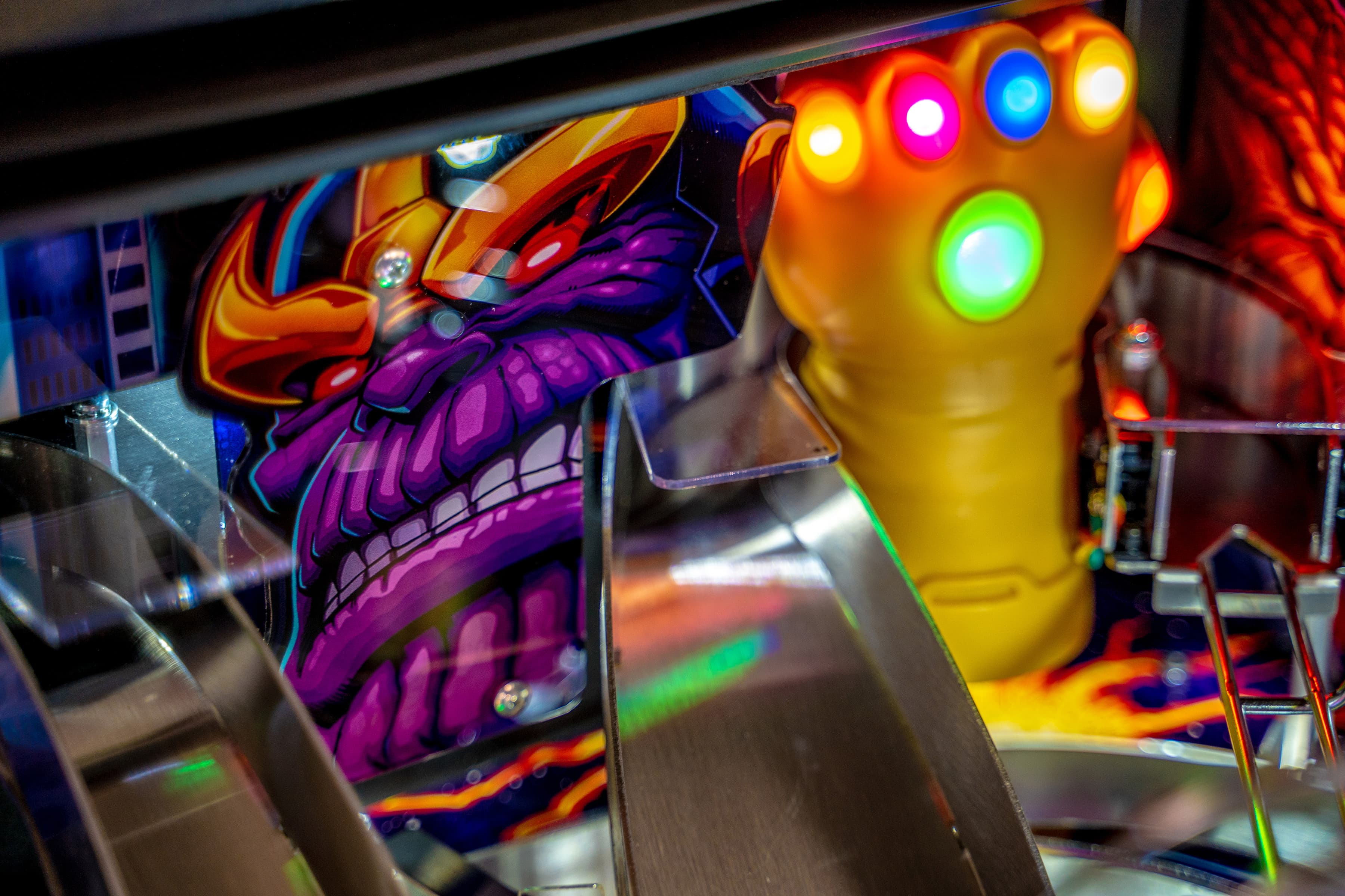 AVENGERS: INFINITY QUEST pinball Limited Edition Model